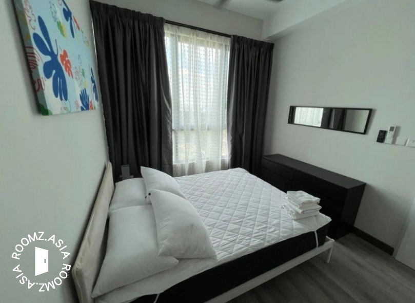 Single room for rent at with private 🛁bathroom