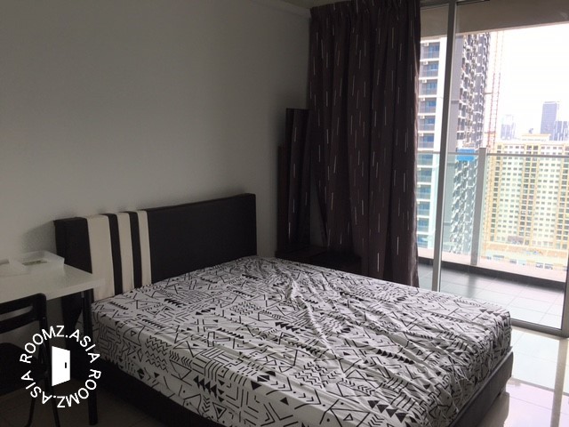 Fully furnished middle room with balcony for rent at Maxim Residences, Cheras. Walking Distance to Taman Connaught MRT Station. Near UCSI, Alam Damai