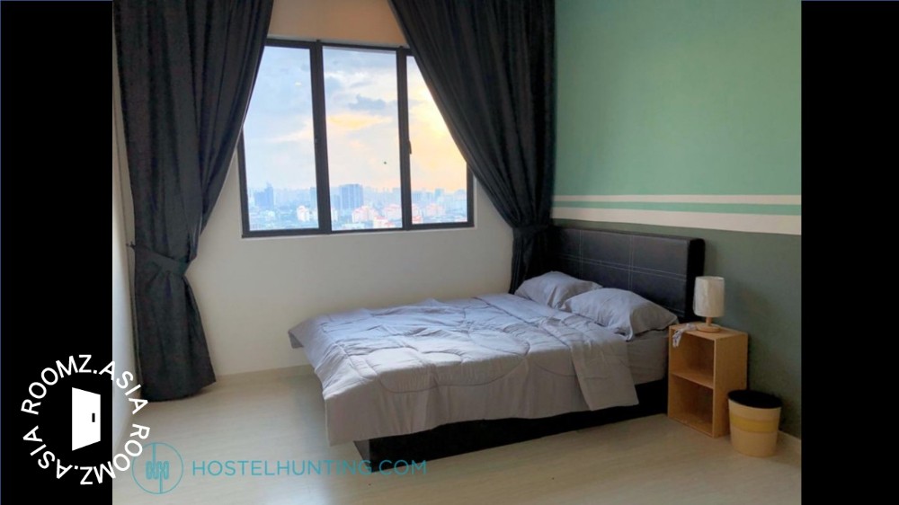 Single room for rent at The Hamilton