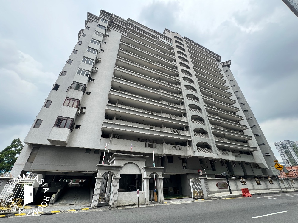 5 min walk to TRX Mrt station