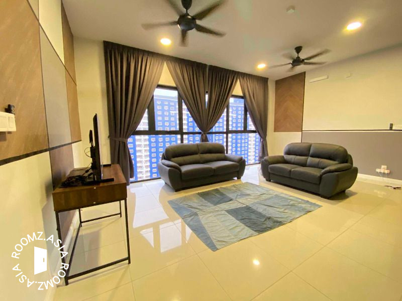 Master room for rent at with private 🛁bathroom