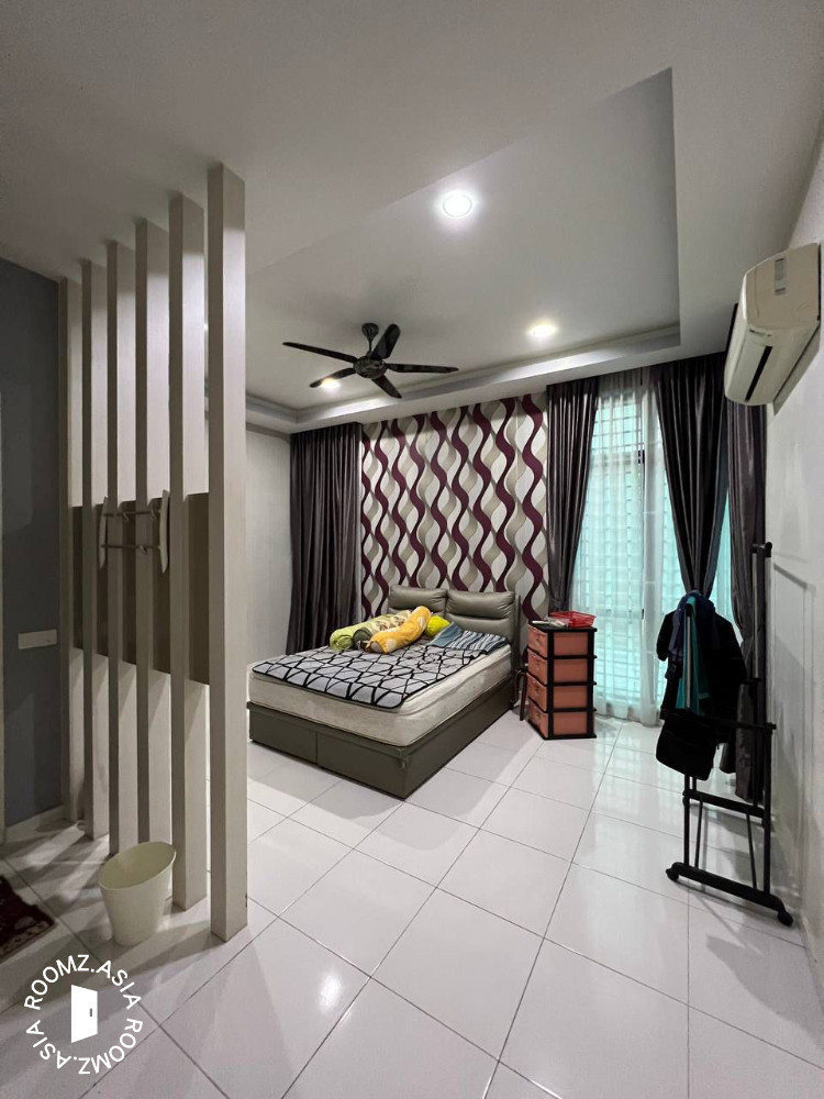 Studio room for rent at You Vista with private 🛁bathroom