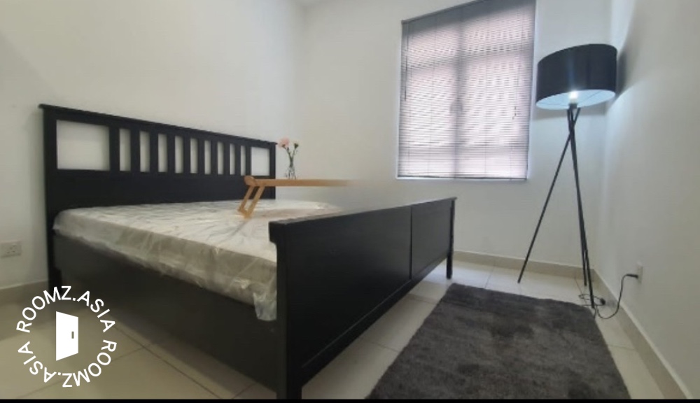 Studio room for rent at Pacific Place Ara Damansara with private 🛁bathroom
