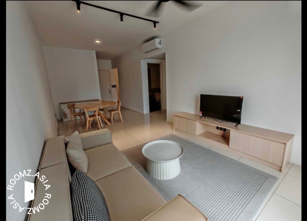 Studio room for rent at with private 🛁bathroom