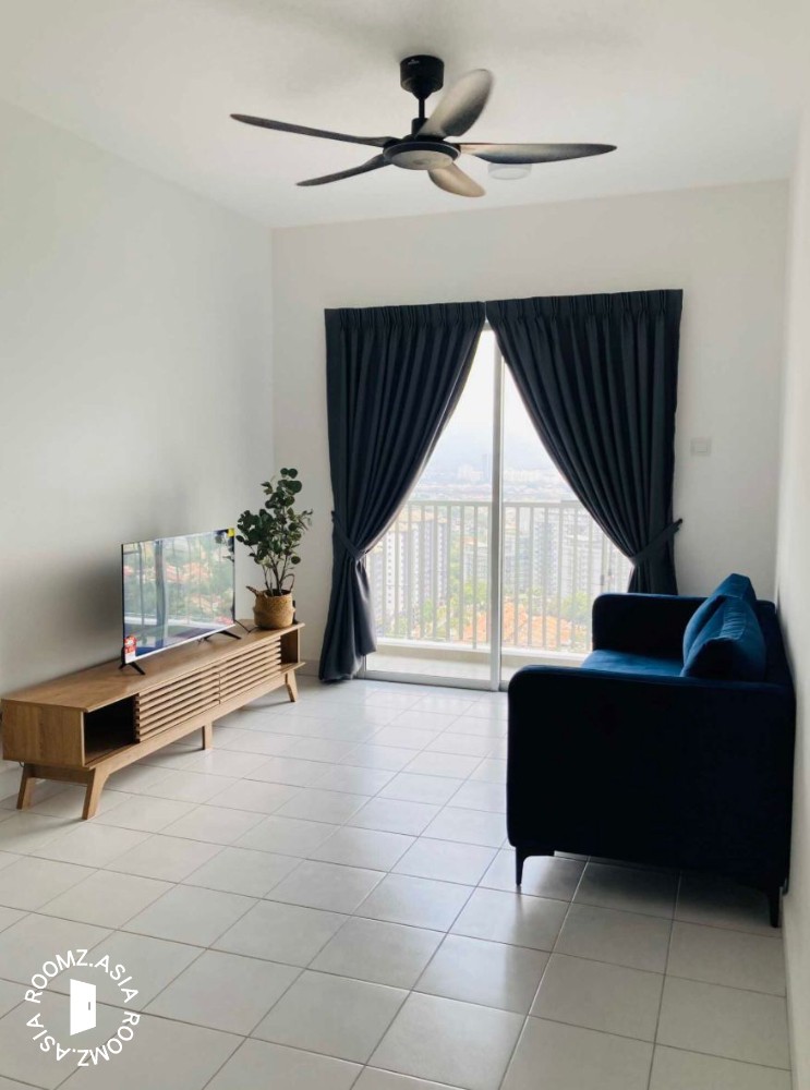 Studio room for rent at with private 🛁bathroom