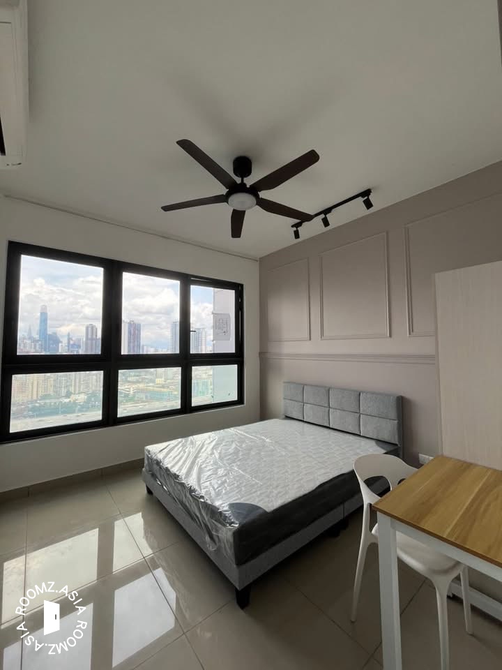 Fully Furnished Private Studio For Rent At Endah Regal Condominium Sri Petaling / Bukit Jalil nearby APU & IMU. With private 🛁bathroom