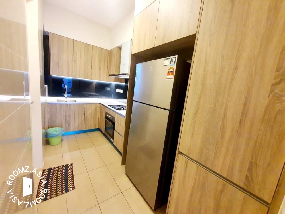 Studio room for rent at Villa Krystal Apartment with private 🛁bathroom