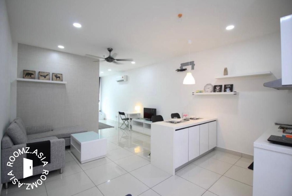 Single room for rent at with private 🛁bathroom