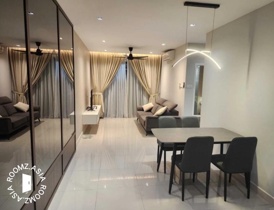 Studio room for rent at with private 🛁bathroom