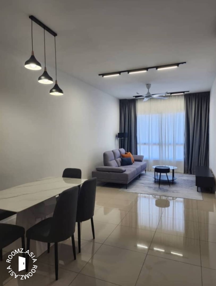 Studio room for rent at with private 🛁bathroom