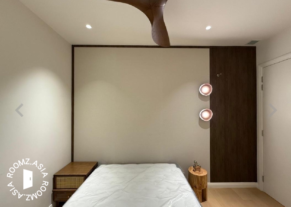 Looking for a happy, great tenant to make this cute and place home! A condo common room with a private bathroom for the tenant's own use. Fully furnished with a Queen sized bed, ceiling fan, aircon, wardrobe with mirror, study table with chair, televis