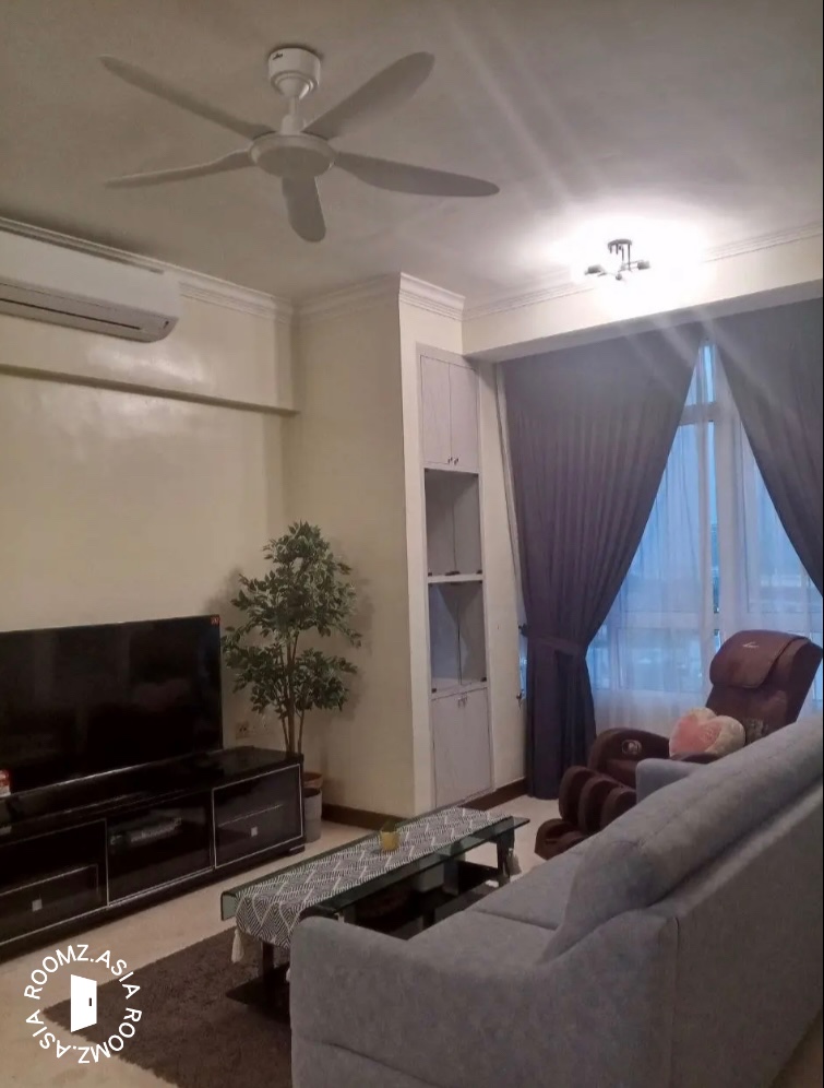 Fully furnished studio unit