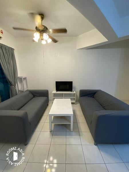 Single room for rent at with private 🛁bathroom