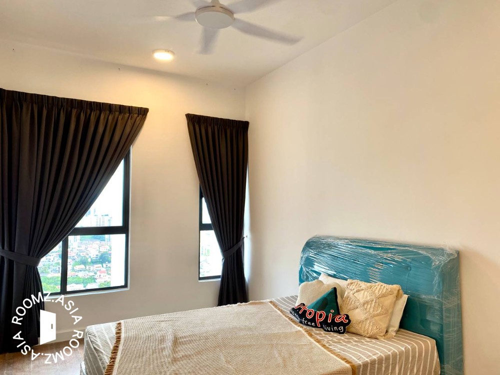 🔐 Gated & Guarded Condo Living – Room Rental at The Legacy OUG 👮♂️