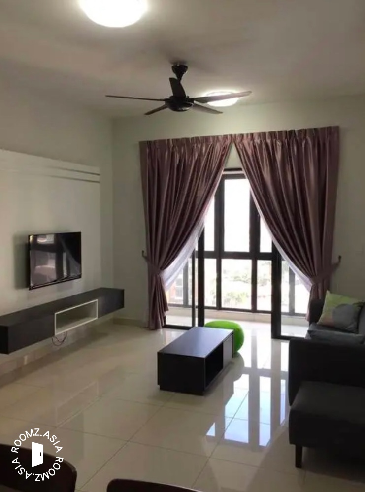 Studio room for rent at with private 🛁bathroom