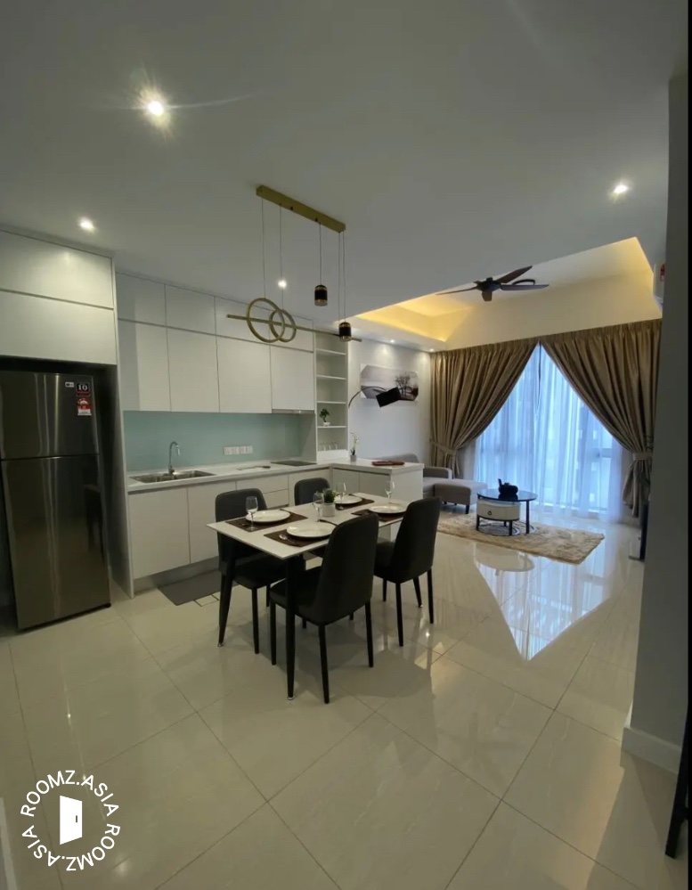 Studio room for rent at with private 🛁bathroom
