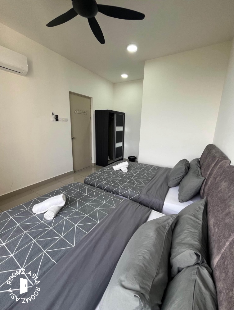 Studio room for rent at Golden Triangle 1 Condominium with private 🛁bathroom