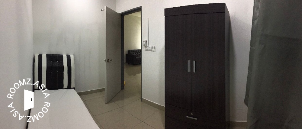 Fully Furnished Rooms for rent at V Residensi 2 condo Shah Alam with private 🛁bathroom