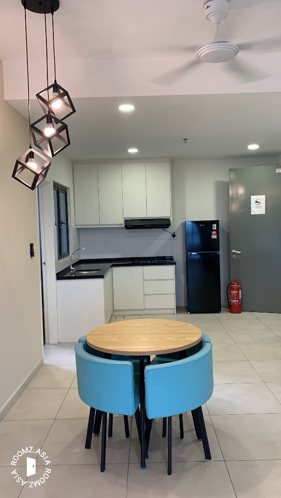 Meta City Bdr Putra Permai , Medium Room , Walking distance to MRT Station