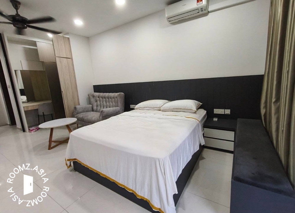 Studio room for rent at Aseana Puteri Condominiums private 🛁bathroom