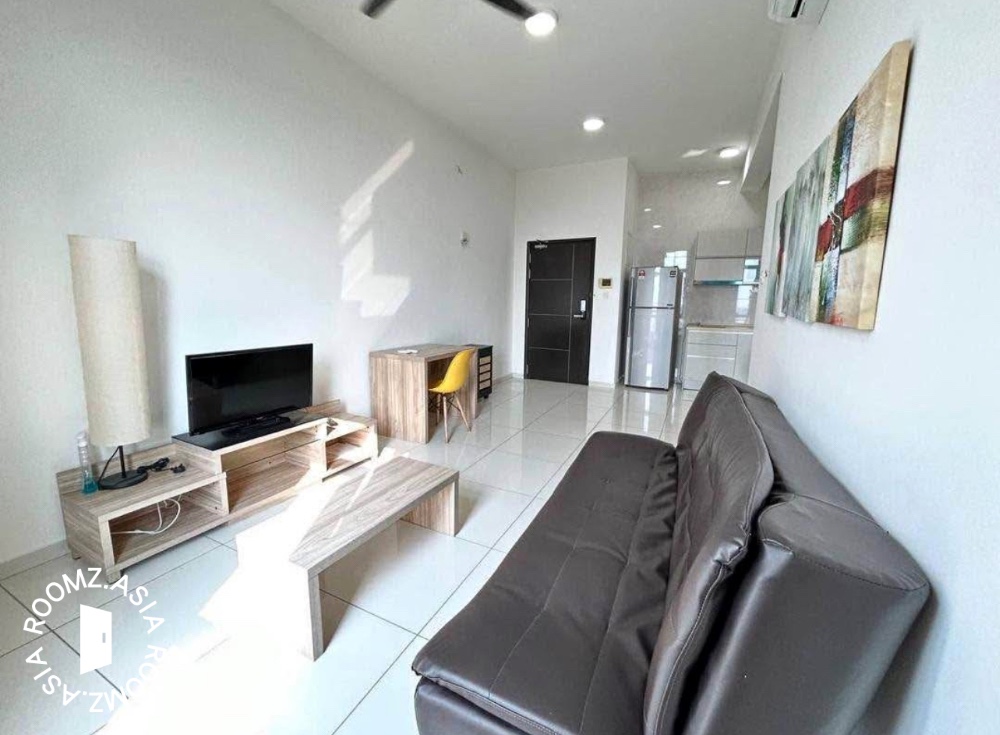 Studio room for rent at Soho Suites KLCC with private 🛁bathroom