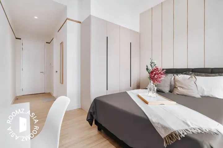 Studio room for rent at Bangsar with private 🛁bathroom