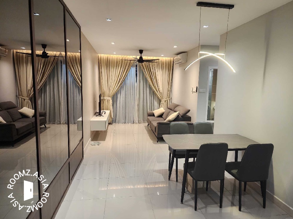 Single room for rent at with private 🛁bathroom