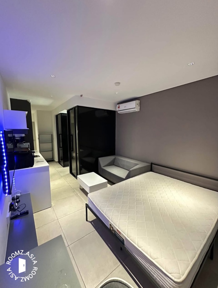 Fully Furnished studio in Mizumi Residences