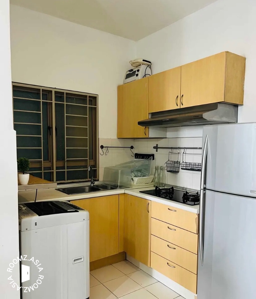 Studio room for rent at with private 🛁bathroom