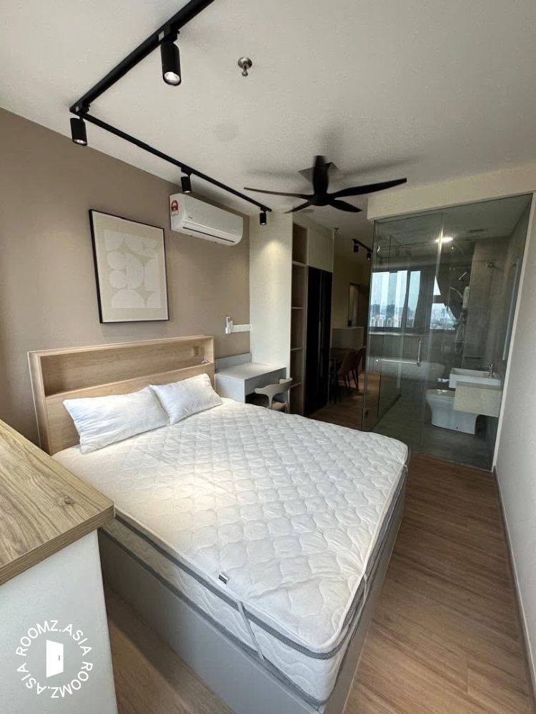 Studio room for rent at Court 28 Residence @ KL City Center with private 🛁bathroom