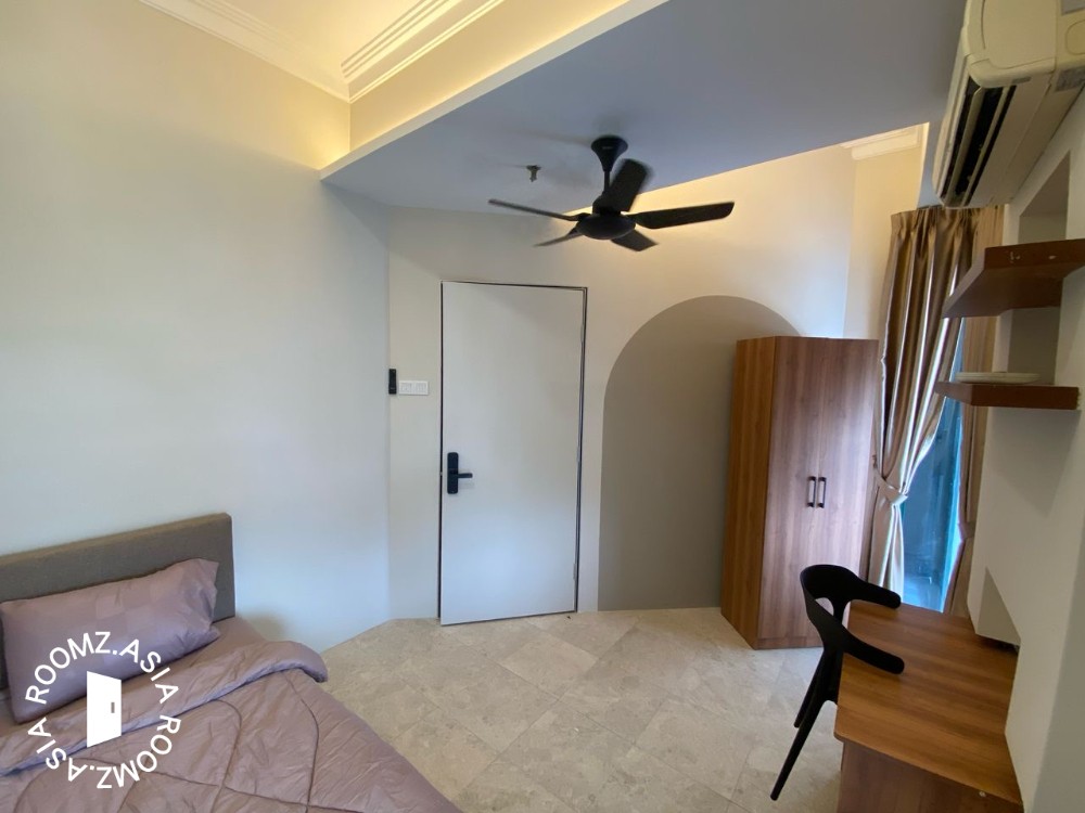 🏡 Near IMU/APU Cozy Single Room w/ Shared Bathroom Air-cond Balcony View @ Endah Regal Condo, KL – RM650 All-In!